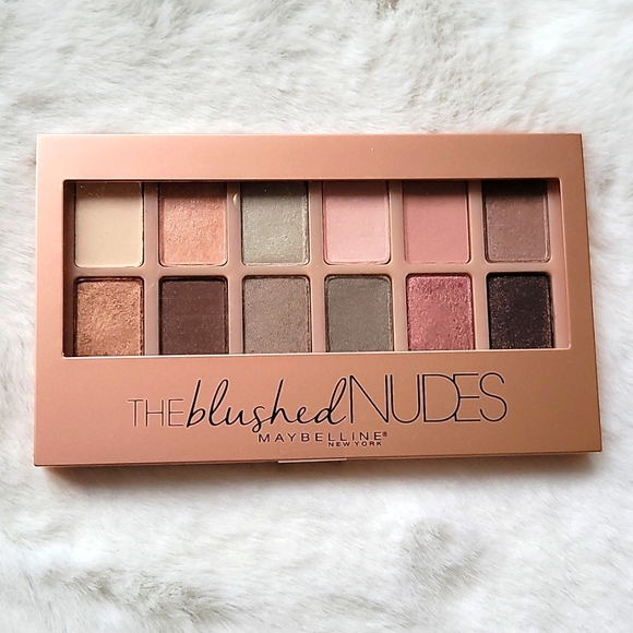 Maybelline The Blushed Nudes eyeshadow pallette.